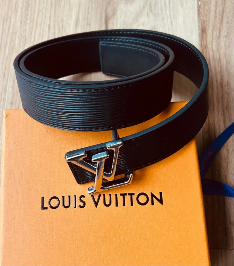 Cinturon LV