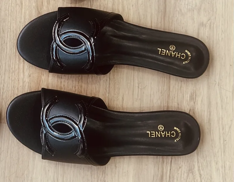 Sandalias planas CC