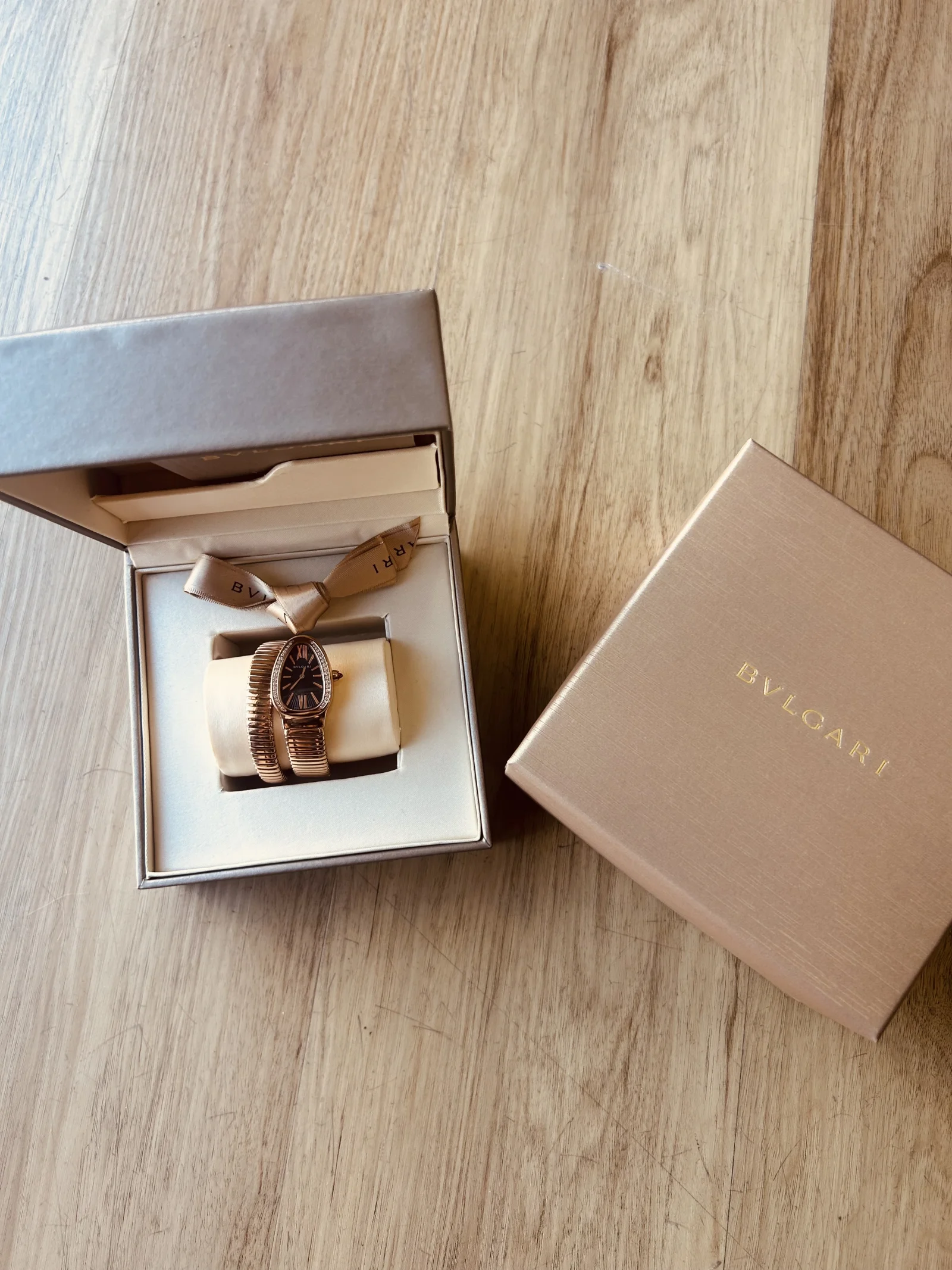 Reloj B — foto 2
